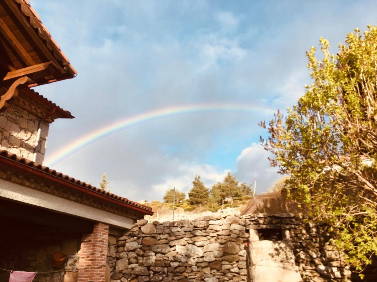 Artesano I Y III Guest House Navarredonda de Gredos Exterior foto