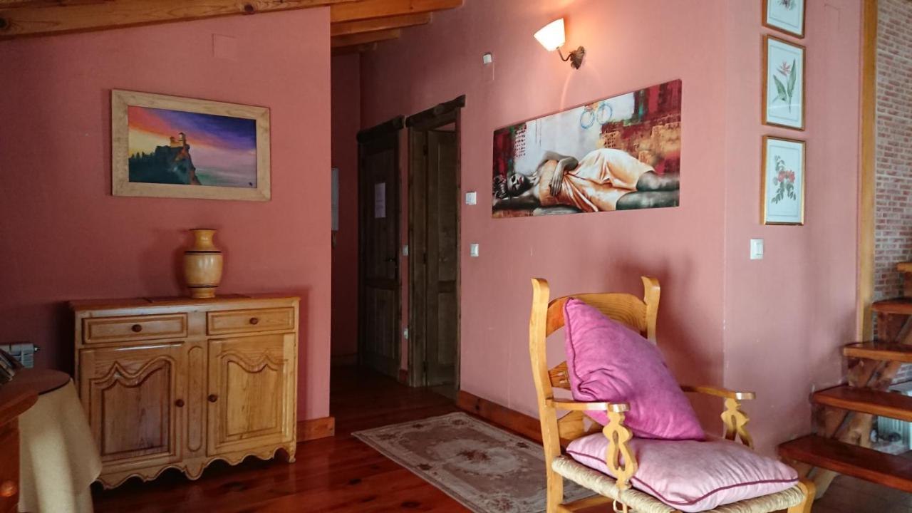 Artesano I Y III Guest House Navarredonda de Gredos Exterior foto